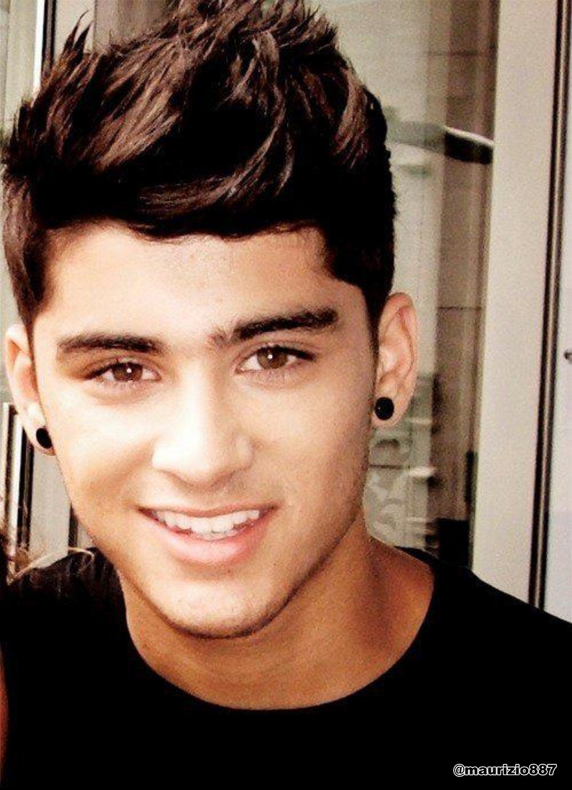 Zayn-Malik-one-direction-32363194-1159-1600