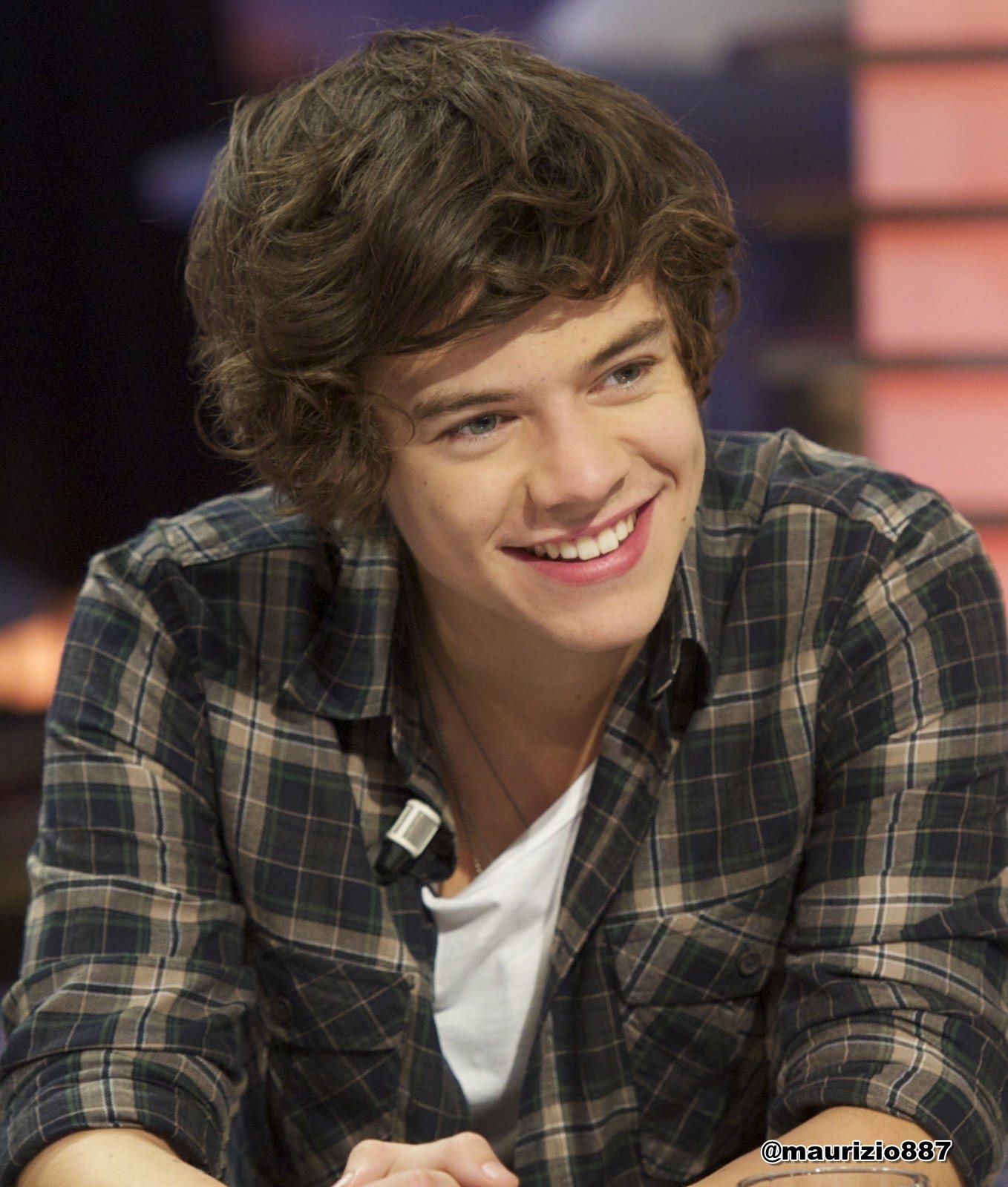 Harry-styles-El-Hormiguero-2012-one-direction-32640396-1358-1600