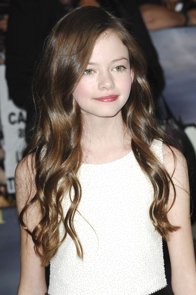 mackenzie-foy-premiere-breaking-dawn-2-03