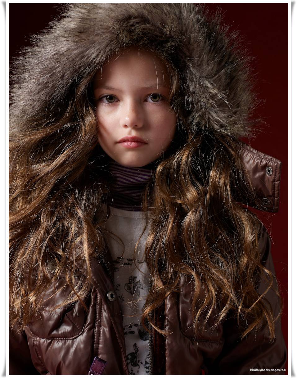 Cute-Mackenzie-Foy