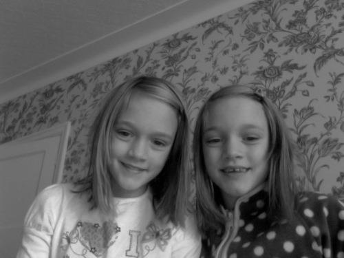 phoebe+and+daisy+tommo