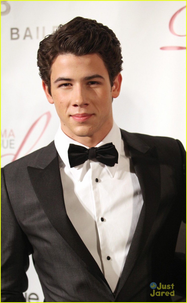 Nick-Jonas-Drama-League-Benefit-Gala-2012-nick-jonas-28912478-756-1222